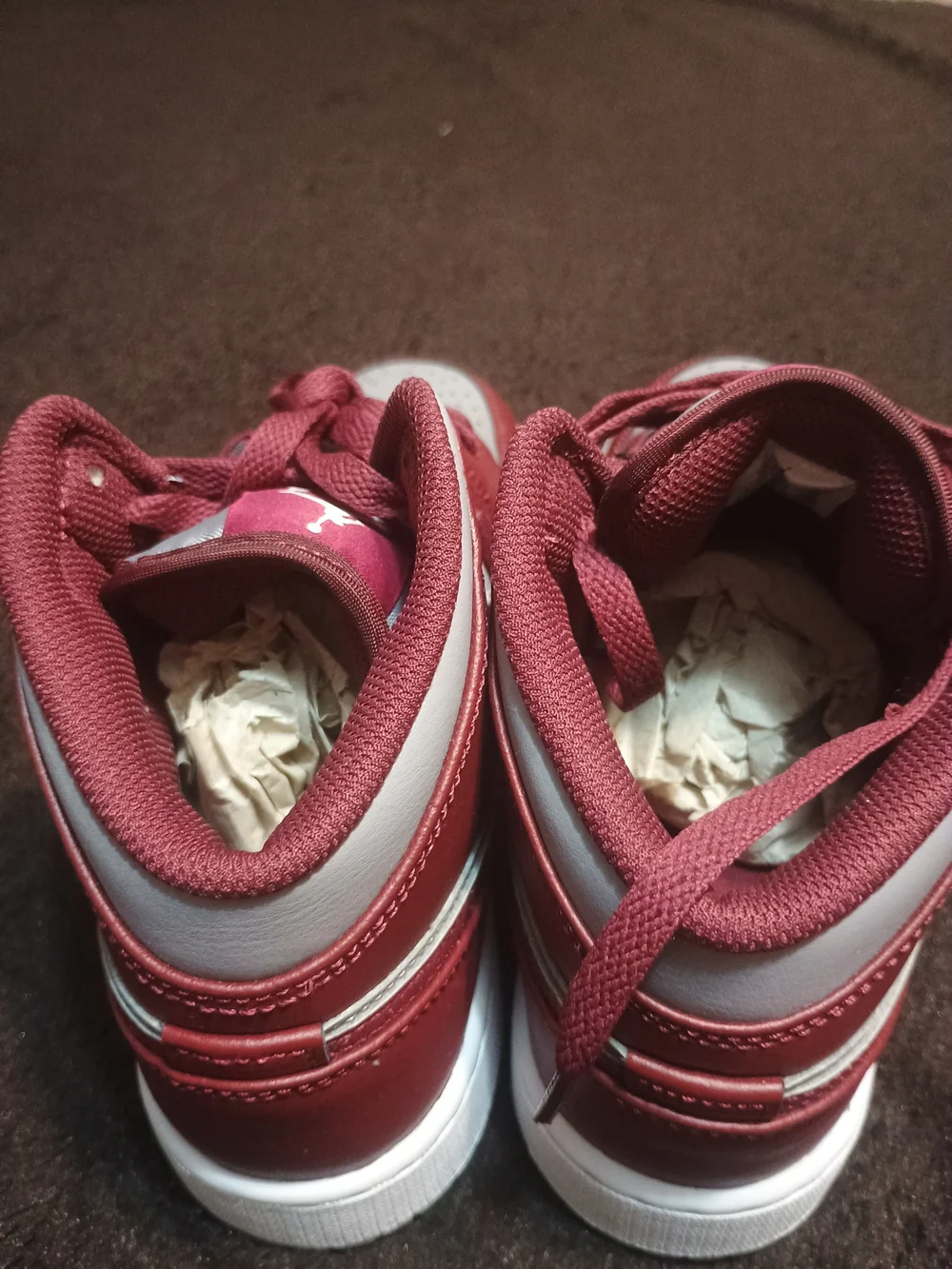 Nike Air Jordan (5Y/7 Women) NWOT BURGUNDY AND GRAY.